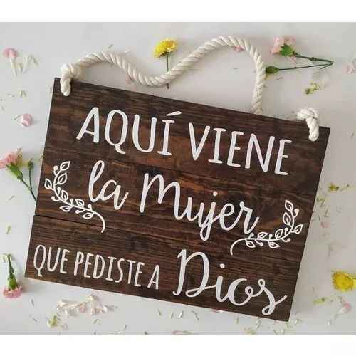 Letreros de bienvenida, libro de firmas y alcancía - 6