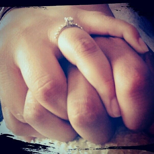 Tu anillo de compromiso se parece a... - 1