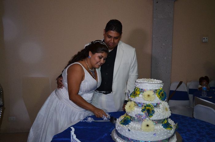 cortando el pastel