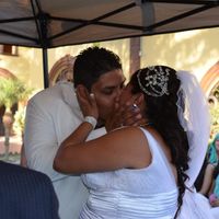 puedes besar a la novia