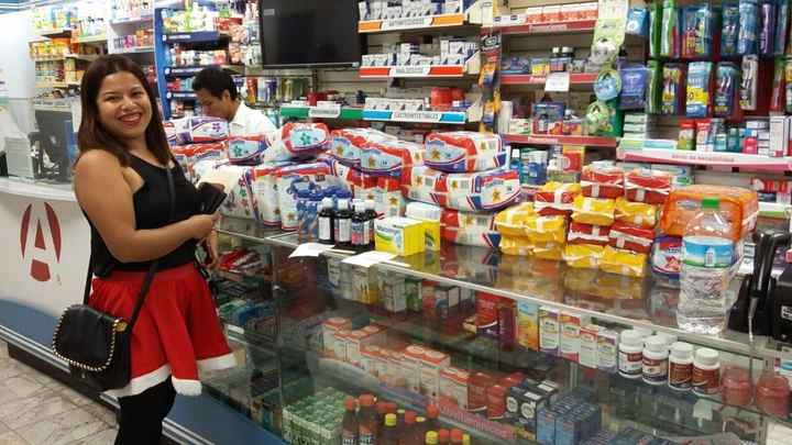Duendecita en la farmacia... la mágia de navidad los puso al 2X1