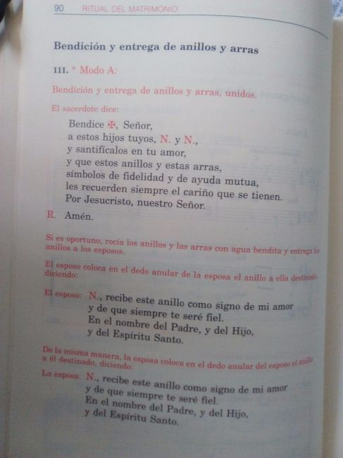 Bendición y entrega de anillos y arras