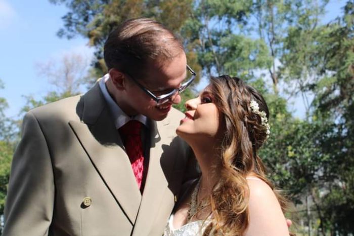 Asi fue mi Boda civil acompañada de mis seres queridos y familiares sercanos. Fue en el registro y después  en casa de mis suegros. 7