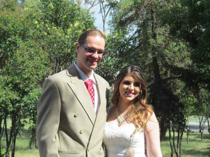 Asi fue mi Boda civil acompañada de mis seres queridos y familiares sercanos. Fue en el registro y d