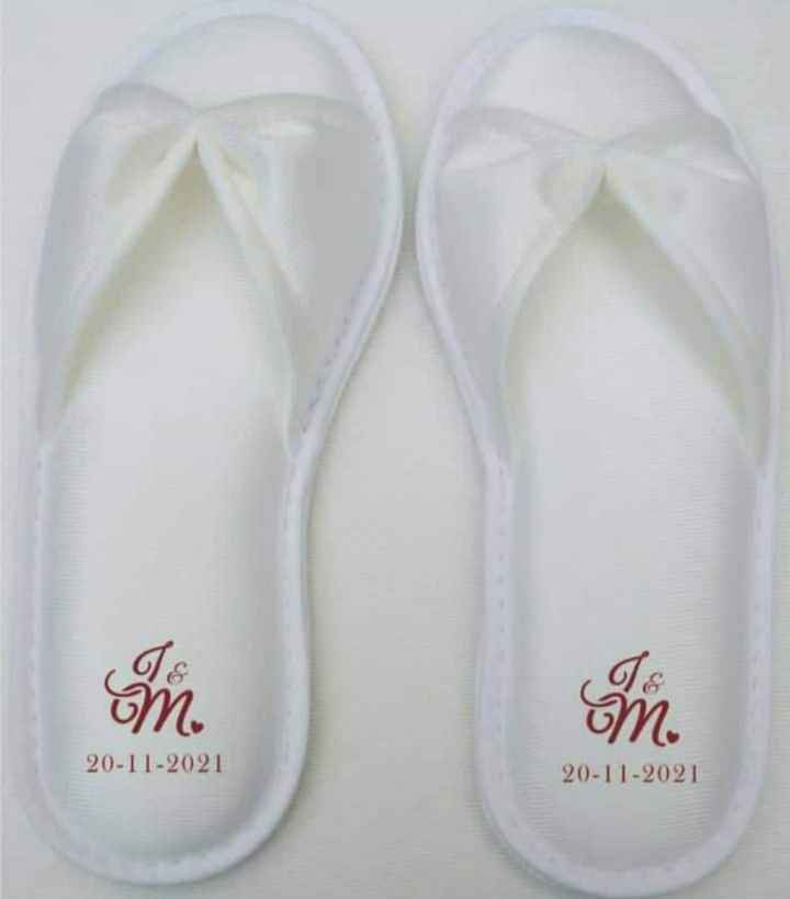 ¡Pantuflas para los invitad@s! ¿Sí o no? 🩰 - 1