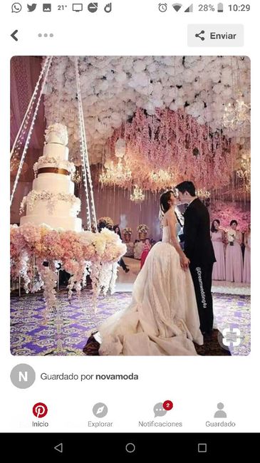 Hanging & Chandelier Wedding Cakes - 4