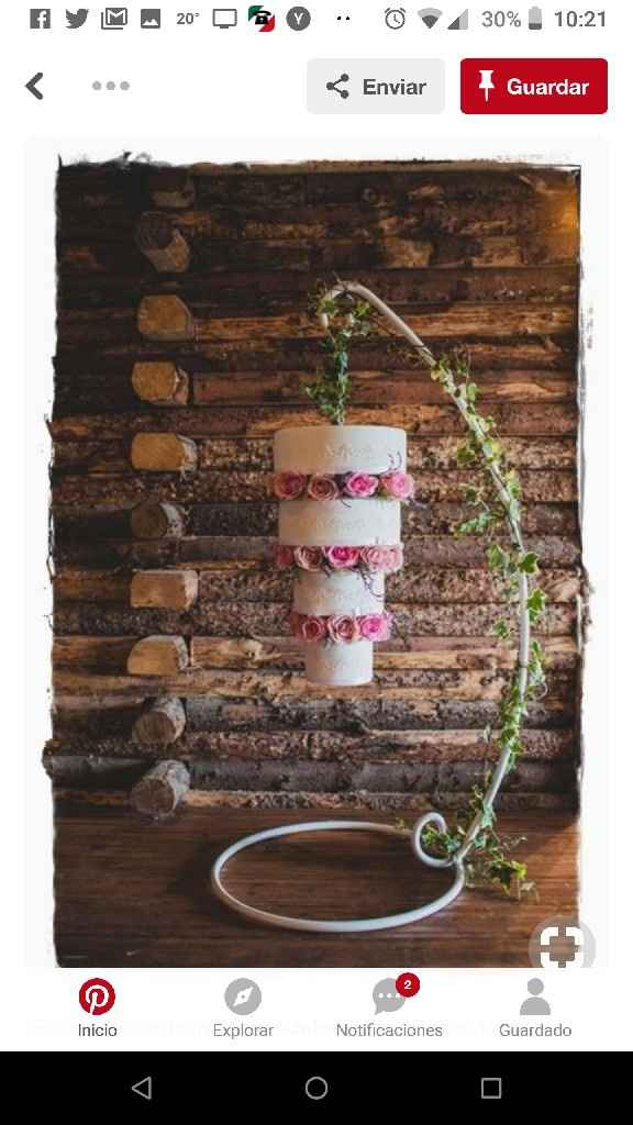 Hanging & Chandelier Wedding Cakes - 12