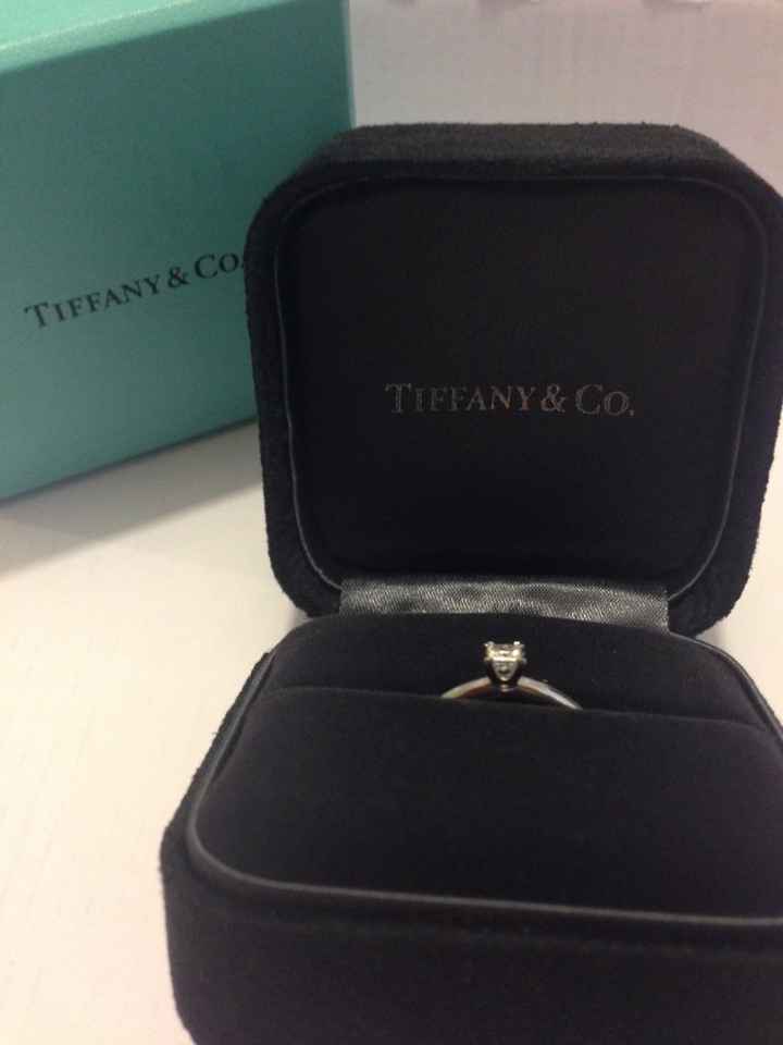 ¿cómo es su anillo de compromiso? - 1