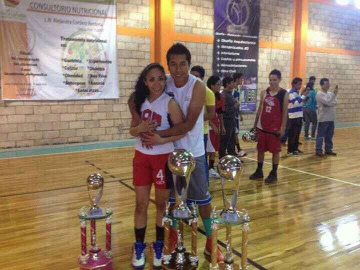 Fotos con sus prometidos!♥️ - 2