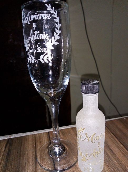Minibotellas de tequila y copas - 1