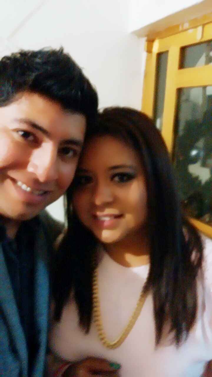 Presuman a su prometido!! - 1