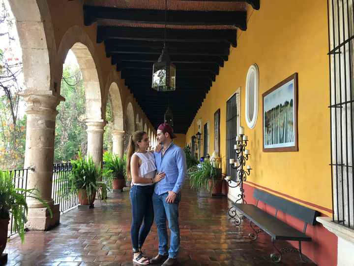 Un libro con fotos y pensamientos de toda la experiencia de prepara la boda - 2