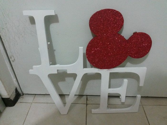 letrero love mickey
