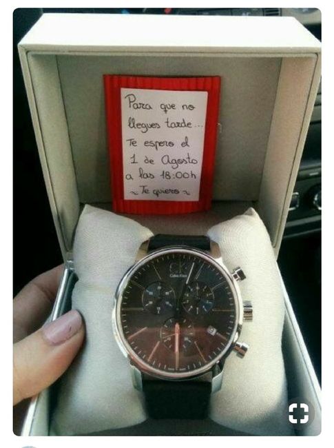 Ideas para regalarle el reloj de compromiso a su fm 4