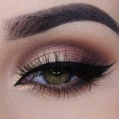 Maquillaje de ojos rosa 2