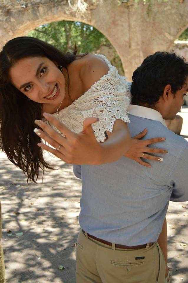 y si subimos la foto que más más más nos gustó de nuestra sesión en pareja pre-boda. - 1