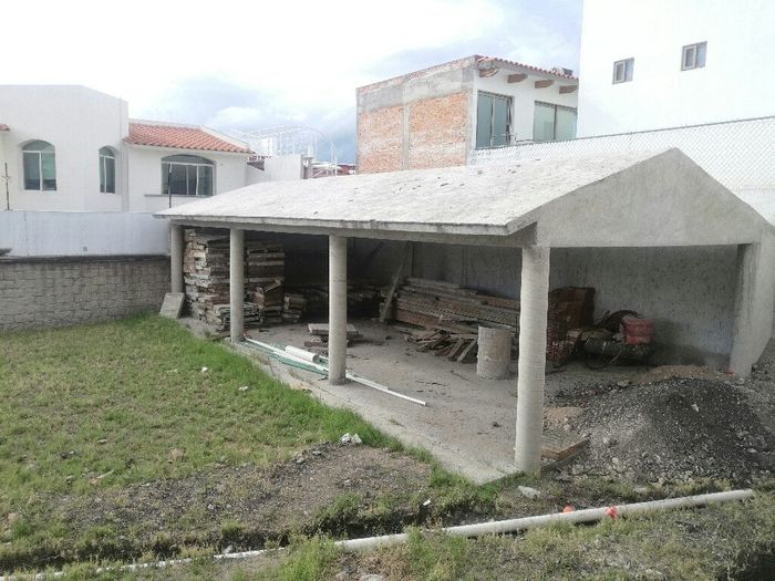 Algunos avances y la casa de papas - 4