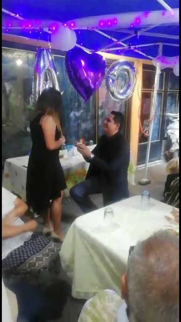 RETO EMOJI 💍 DESCRIBE tu pedida de mano en un emoji 💍 - 1