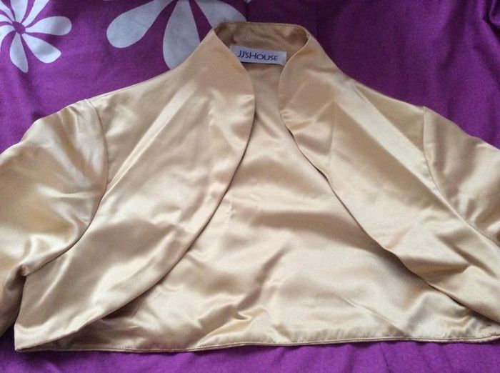 bolero en color dorado