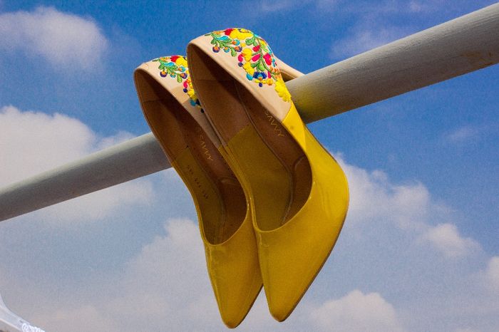 Zapatos: blanco vs color - 1