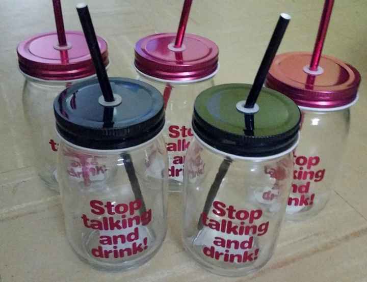 Yo les compre estos vasitos