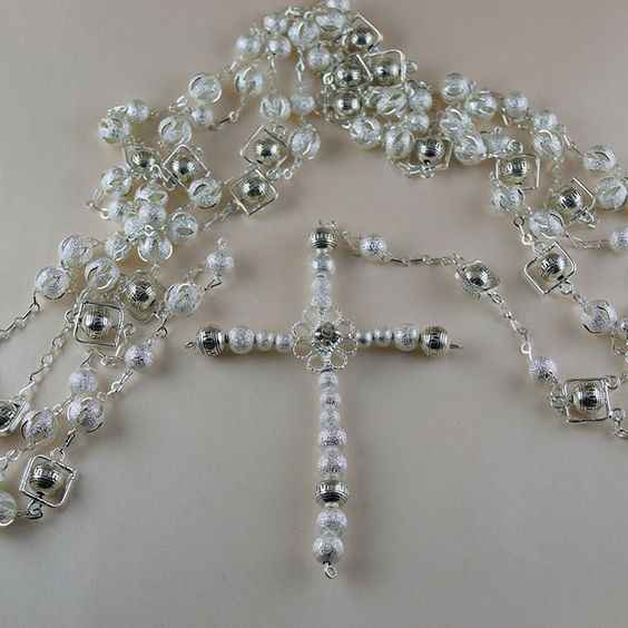Lazo con perlas
