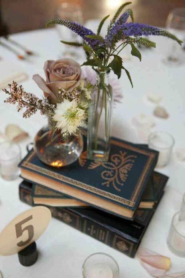 Irán dalias y rosas, sin los libros