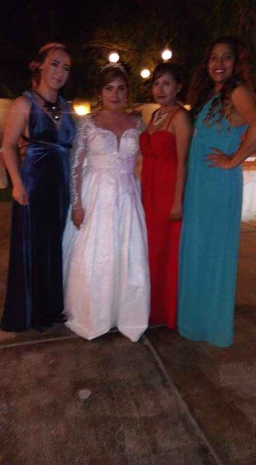 Con mis amigas y la novia