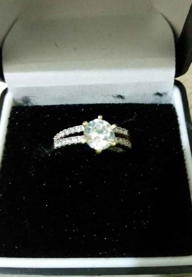 En su cajita (no enfoco bien la foto)