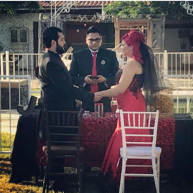 ¿qué tal este color para el vestido? - 1