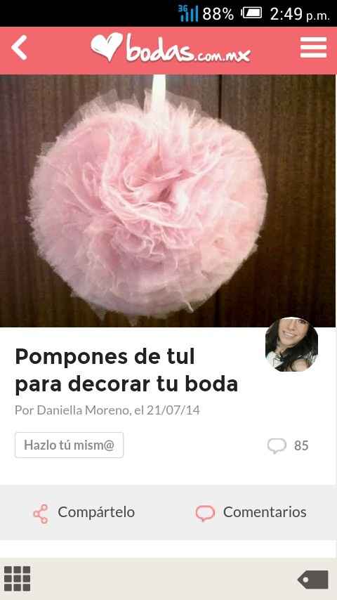 Decoración con pompones de papel y tul. - 1
