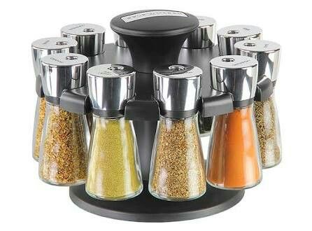 Recién casada cocinando,especias necesarias. - 3