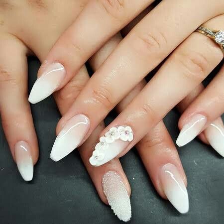 Ayuda no me gusta limar mis uñas de la parte de arriba 7