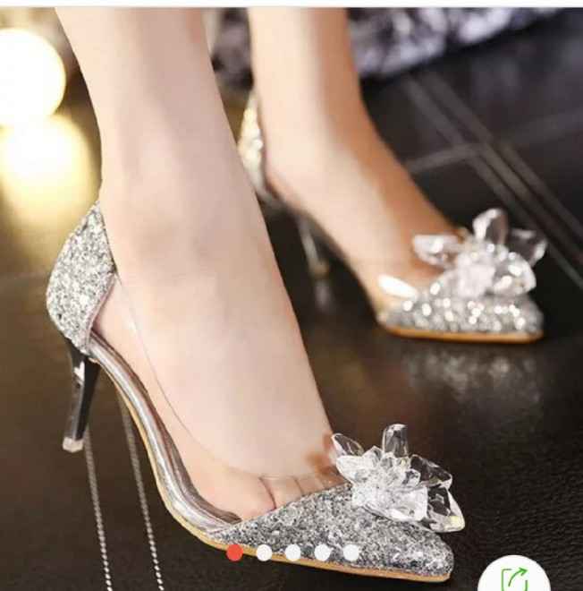 Estos zapatos son lo máximo!!!! Yo vi unos, casi igualititititos!!!! Claro!! vi mi bolsillo y dije, 