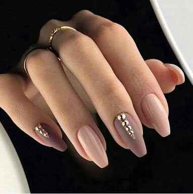 Chicas para su día b que tipo de Uñas o manicura prefieren? - 2