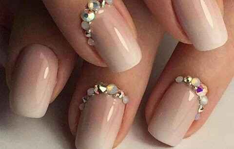 Chicas para su día b que tipo de Uñas o manicura prefieren? - 3