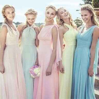 Vestidos de dama de un color o alternar dos tonos? - 6