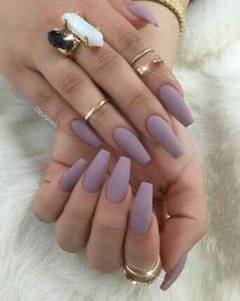 Decoración de uñas en color morado - Foro Belleza 