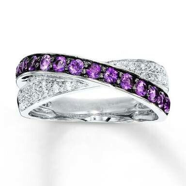 Anillos de compromiso morados 7