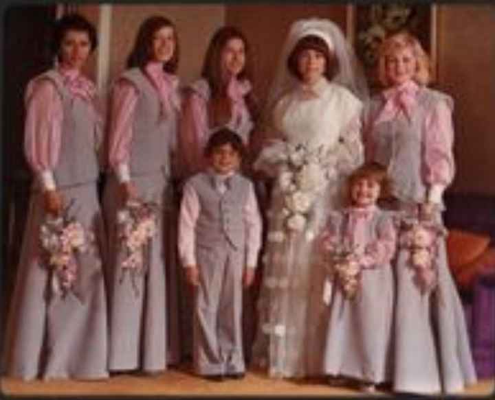 Damas de Honor Temáticas y Chuscas - 15