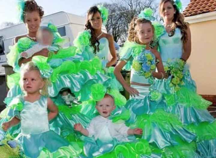 Damas de Honor Temáticas y Chuscas - 16