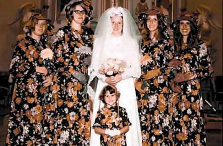 Damas de Honor Temáticas y Chuscas - 18