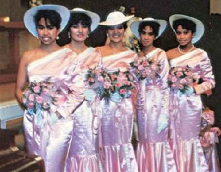 Damas de Honor Temáticas y Chuscas - 21