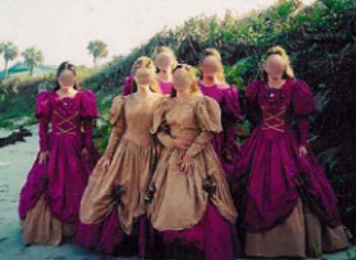 Damas de Honor Temáticas y Chuscas - 23