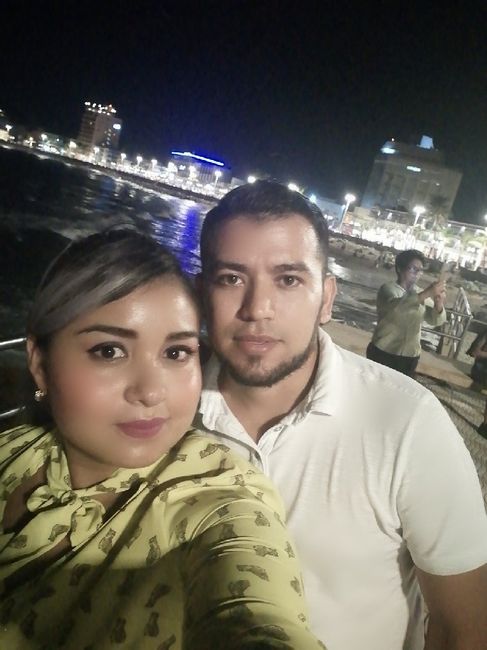 Reto con regalo: Sube una foto con tu pareja🎁 - 1