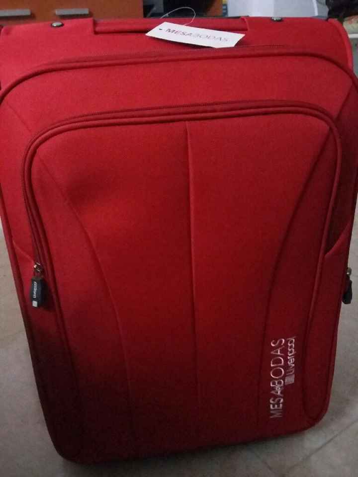 Ayuda!, mesa de regalos - 1