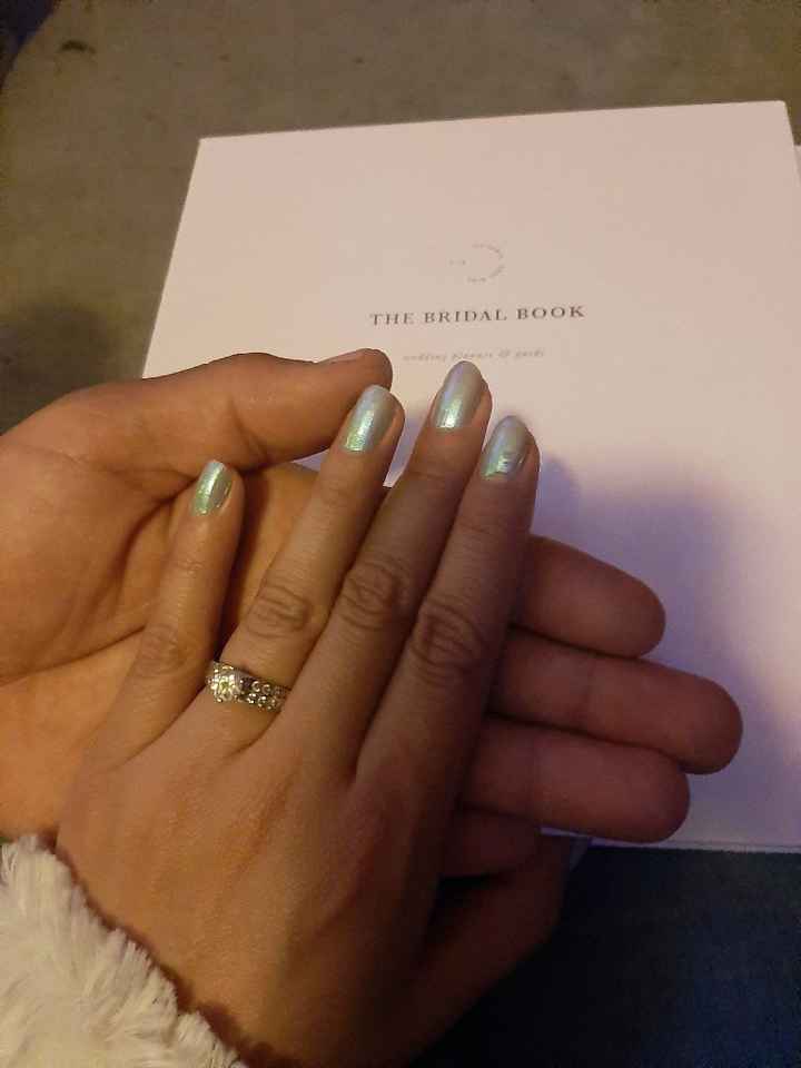 Hubiera elegido otro anillo de compromiso: ¿V o F? - 1