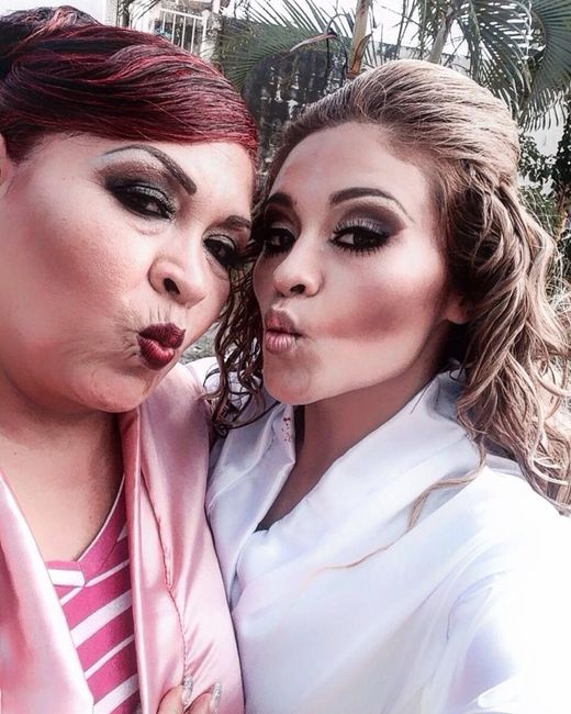 CON MI HERMOSA MADRE