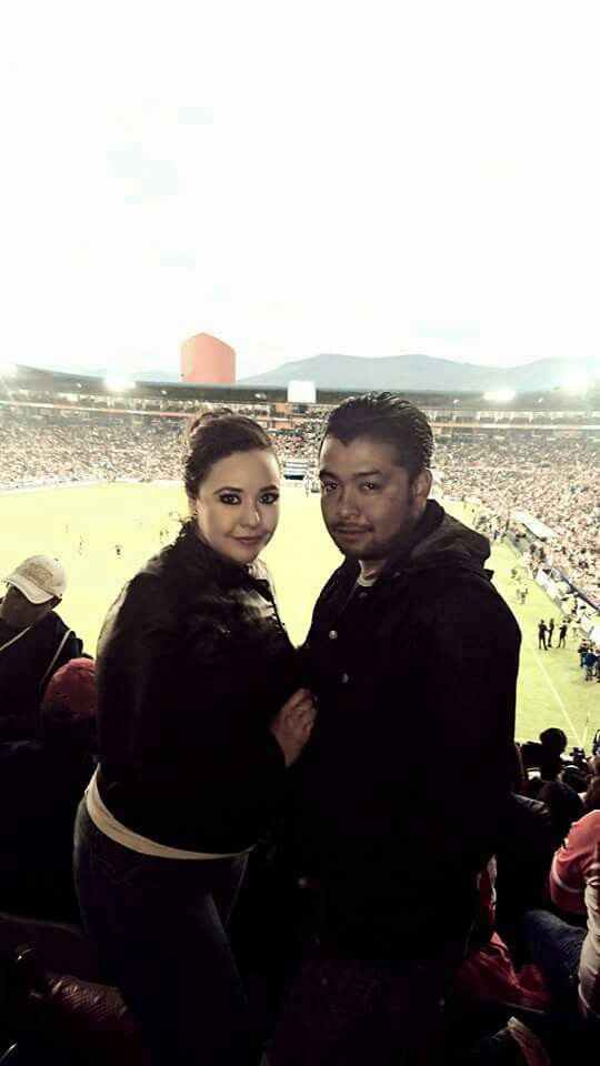 "mi pronóstico en pareja es: 2-0 " - 1