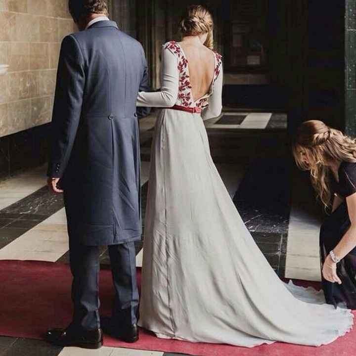 Vestidos floreados 👰 - 7